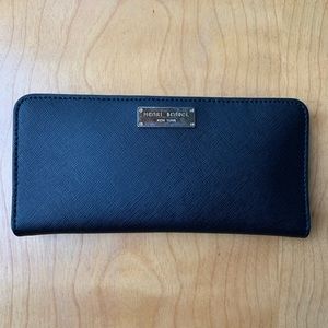 Henri Bendel Wallet